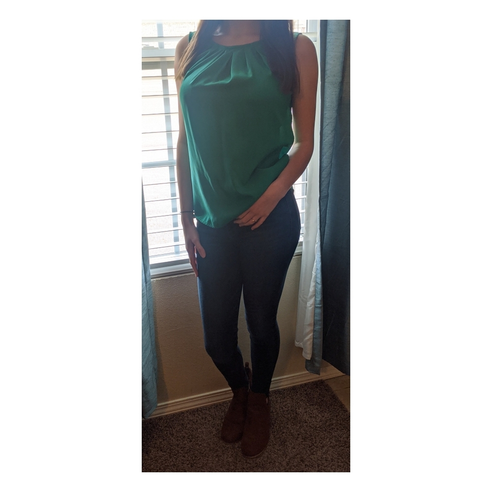 Small Merona Blouse. - Picture 2 of 5